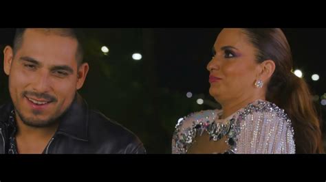 cojien|Espinoza Paz & Mariana Seoane El Cojin (Video Oficial ).